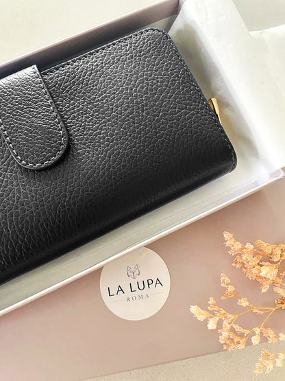 Eva Large Black Italian Leather wallet by LA LUPA  Close up detail