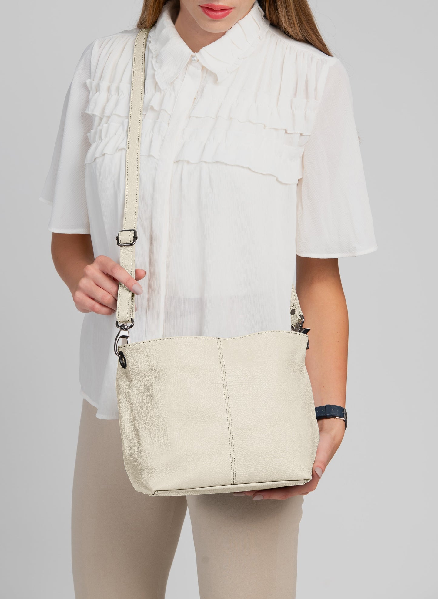 Lola Small Crossbody Cream